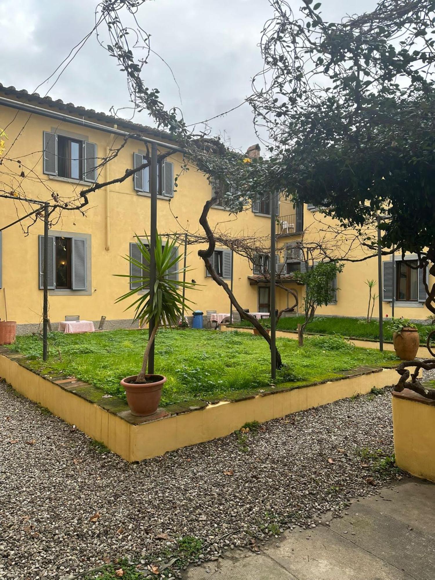 New Generation Hostel Florence Center Excellent Location The Right Alternative To Luxury Hotels A Few Steps From The Ponte Vecchio Surrounded By Restaurants And Clubs And Offers Opportunities For Shopping Free Wi-Fi Kitchen Garden Экстерьер фото