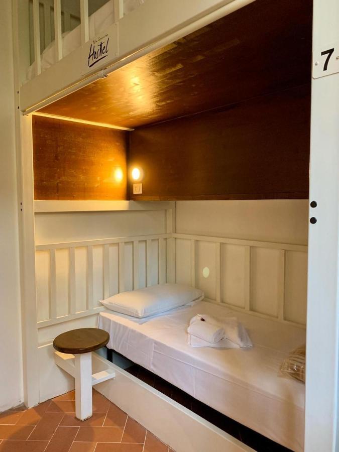 New Generation Hostel Флоренция Экстерьер фото